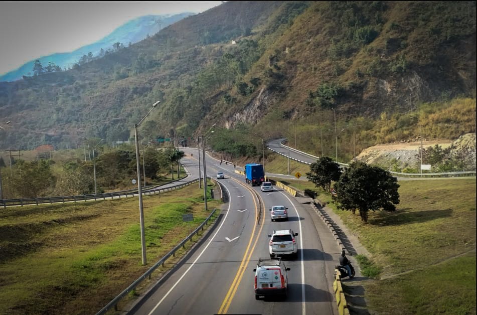 La SuperTransporte identificó en el corredor Bogotá-Villavicencio 27.548 infracciones de 2.800 vehículos